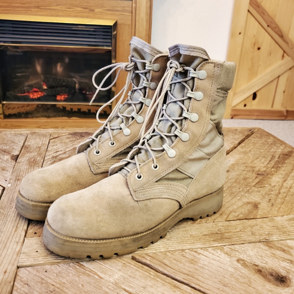Army Combat Boots - Tan and Suede Women's size 8